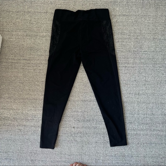 Second Skin leggings - size medium - Picture 8 of 9